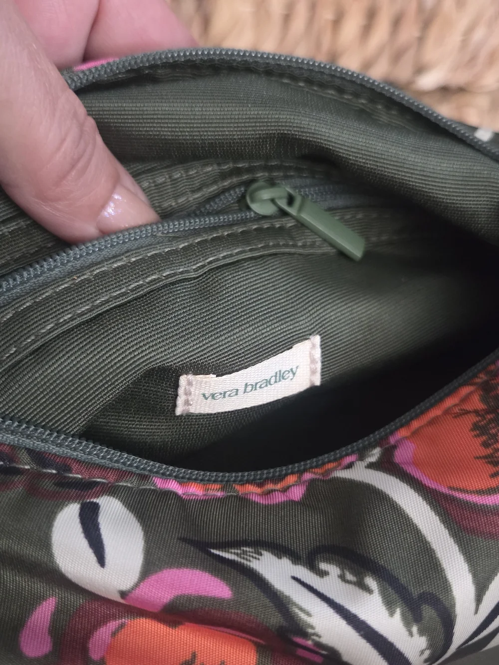 NWT Vera Bradley Crescent Shoulder Bag Bubbly Flowers Green MSRP $95